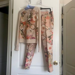 Tory Burch Floral Set